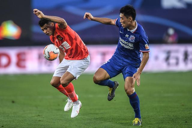 库里三节17+9+10新援22分 勇士大胜开拓者35分