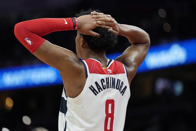 廖三宁20分北控险胜首钢 邹阳22+17福建负深圳